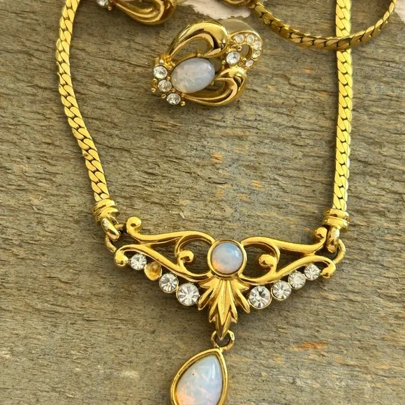 4/$100 VENDOME Elegant Gold and Opal Jewelry Set - Picture 2 of 6